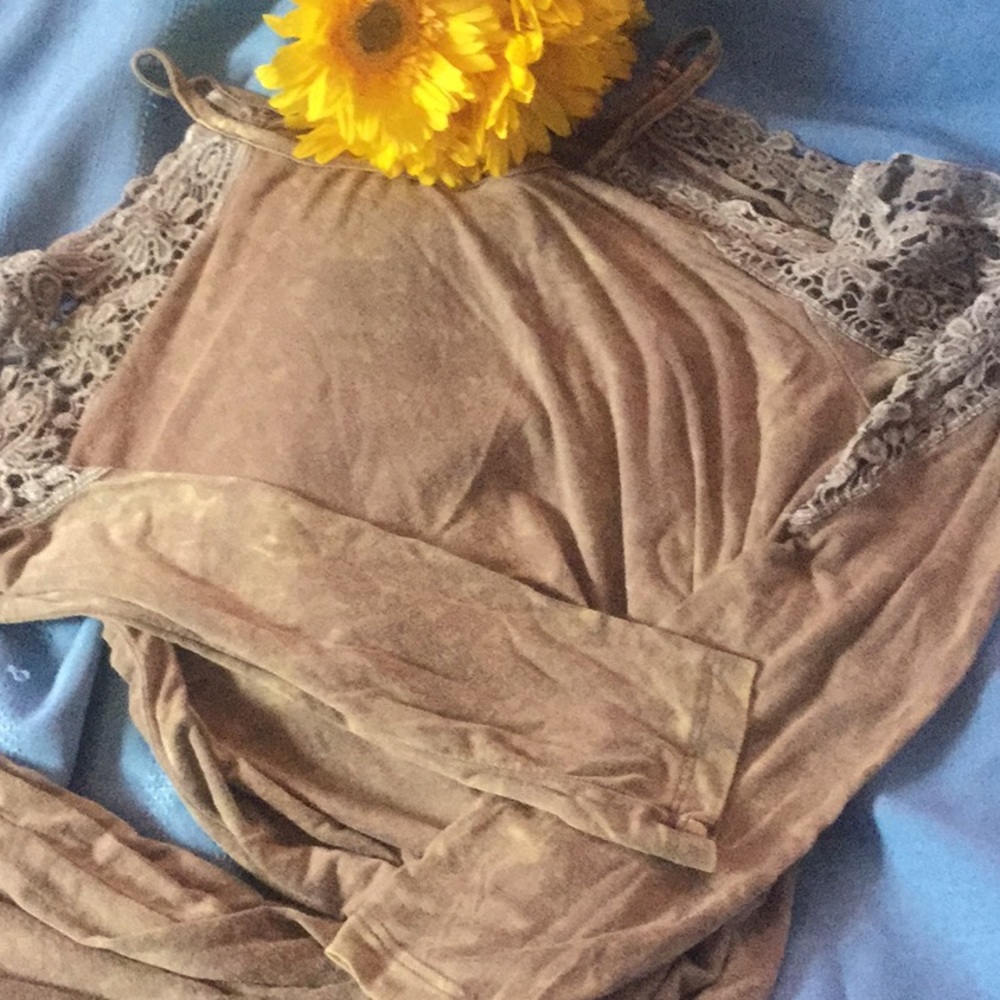 OLIVE MINERAL WASH COLD SHOULDER TOP - Picture 7 of 9